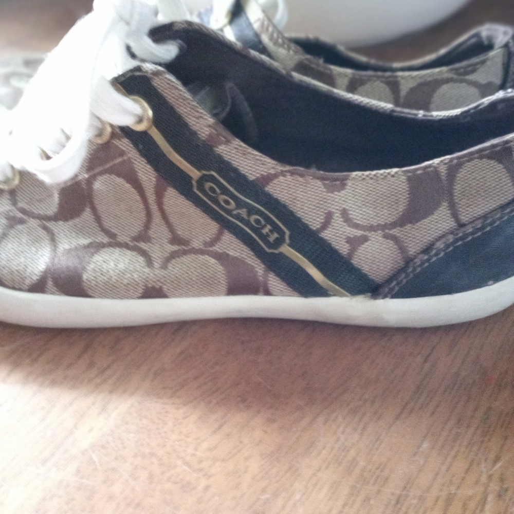 Coach sneakers size 9B